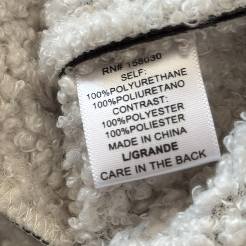 Women's Black and Cream Faux Leather Sherpa Trim Shearling Vest Size Lar… - Picture 16 of 16